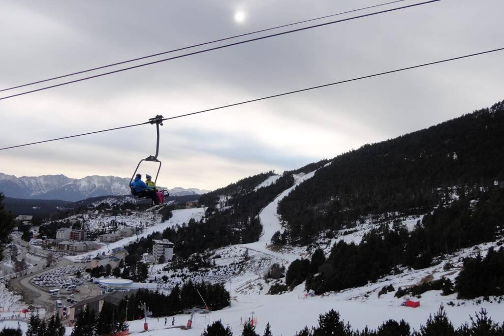 Les Angles: Esqui, Base Nautica, Naturaleza, Bike Park, ... Buitenkant foto